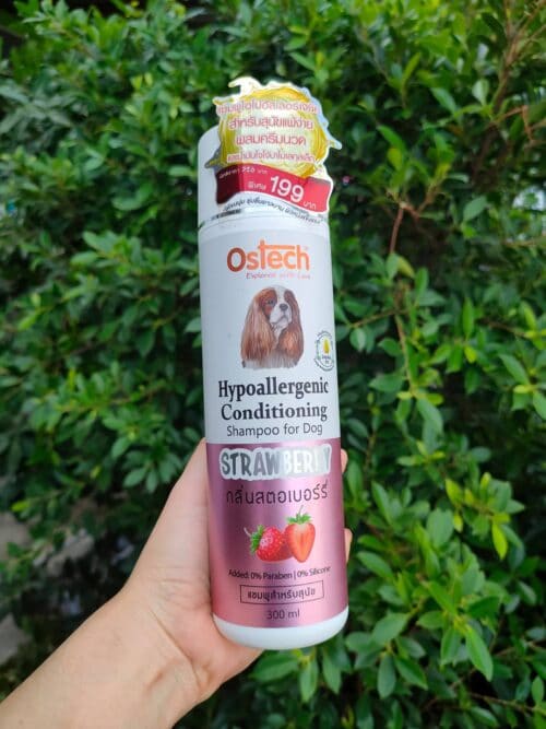 Ostech Hypoallergenic Conditioning Strawberry dog shampoo